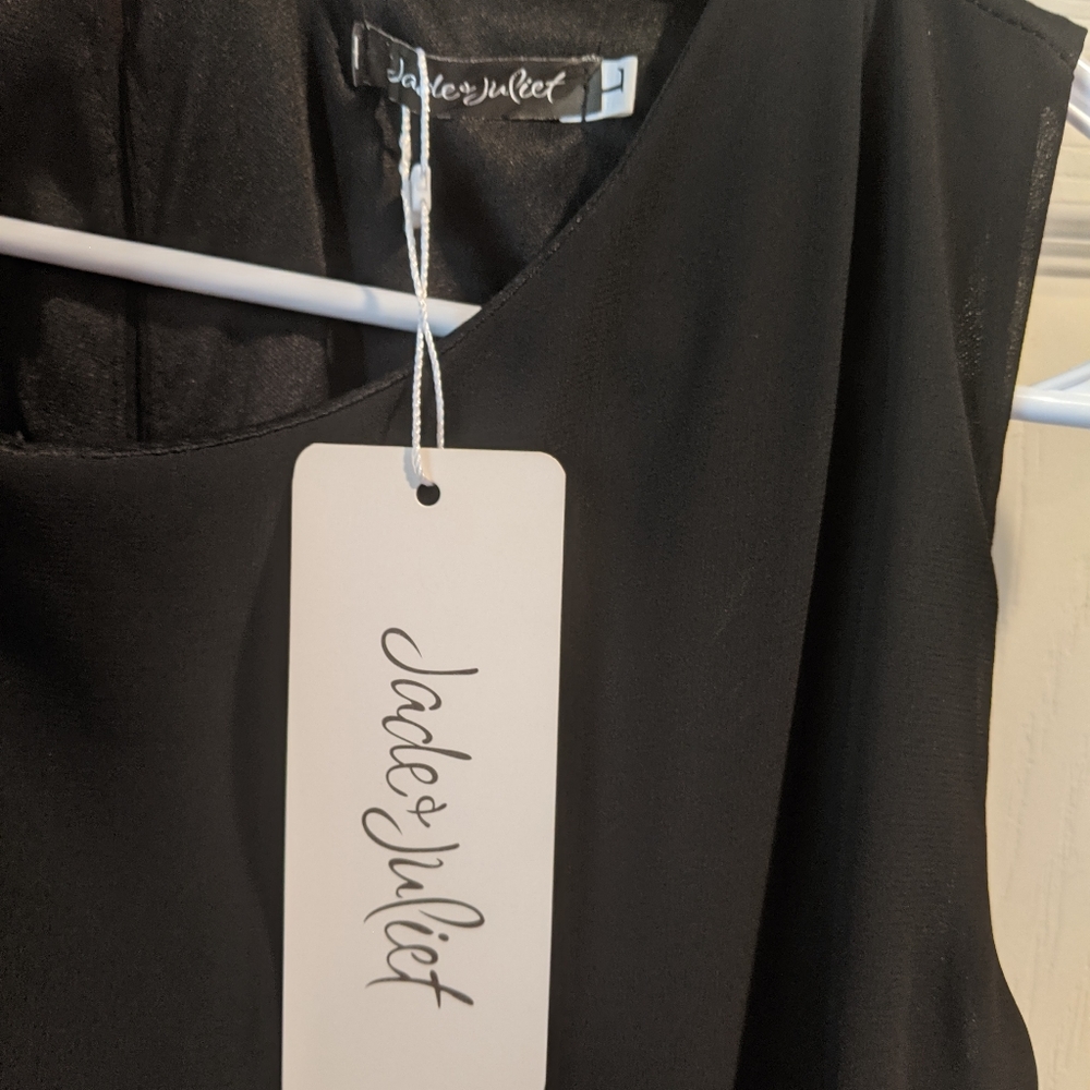 NWT Black and cream pleated, chiffon dress - Picture 2 of 4